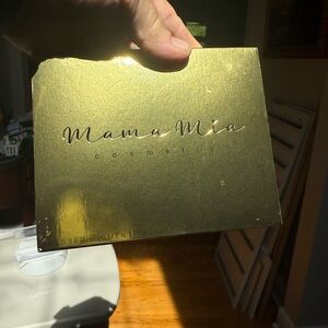 🌟 Mama Mia Cosmetics Pressed Pigment Palette 🌟
